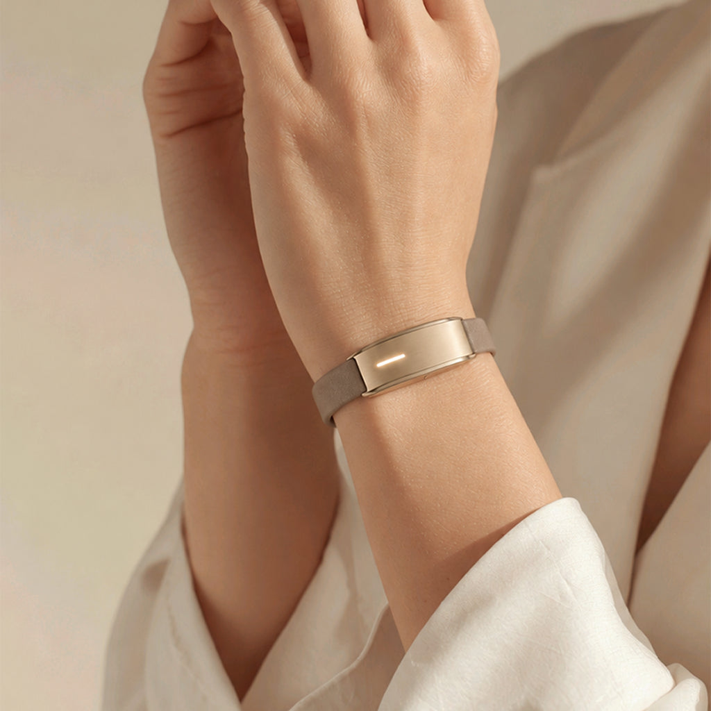 Vea Screen-Free Wellness Band | Sleep, Recovery & Daily Insights